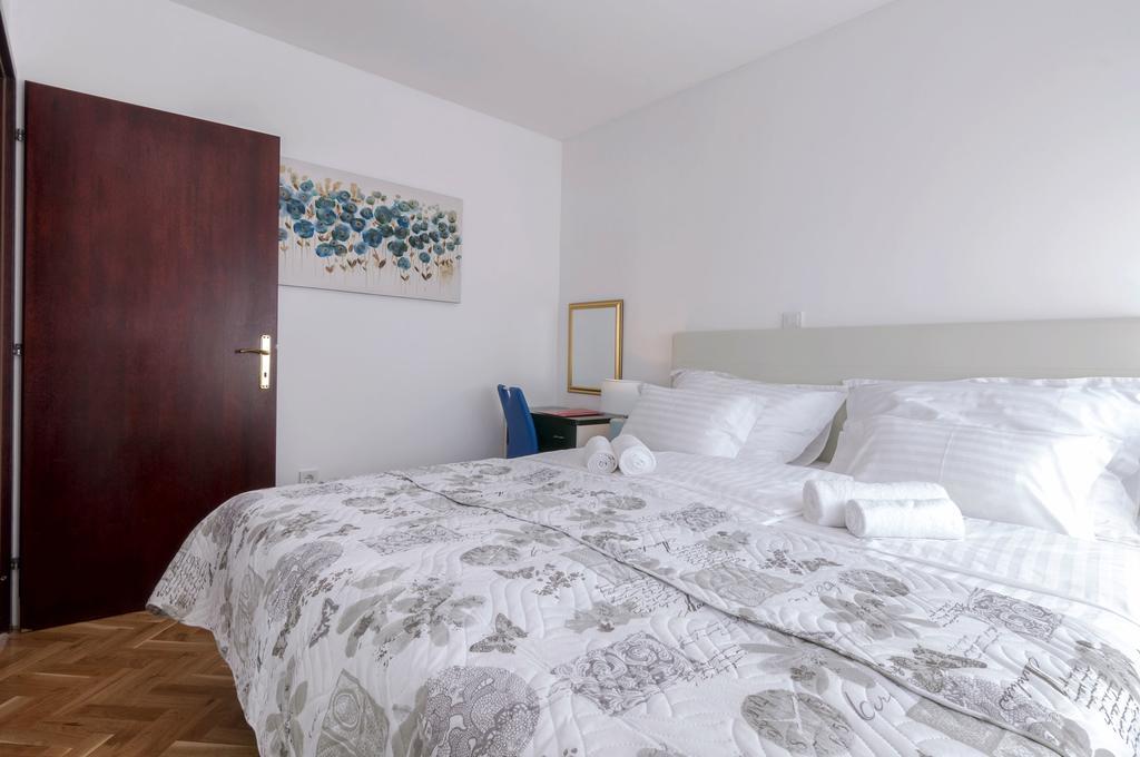 White Residence Accommodation
