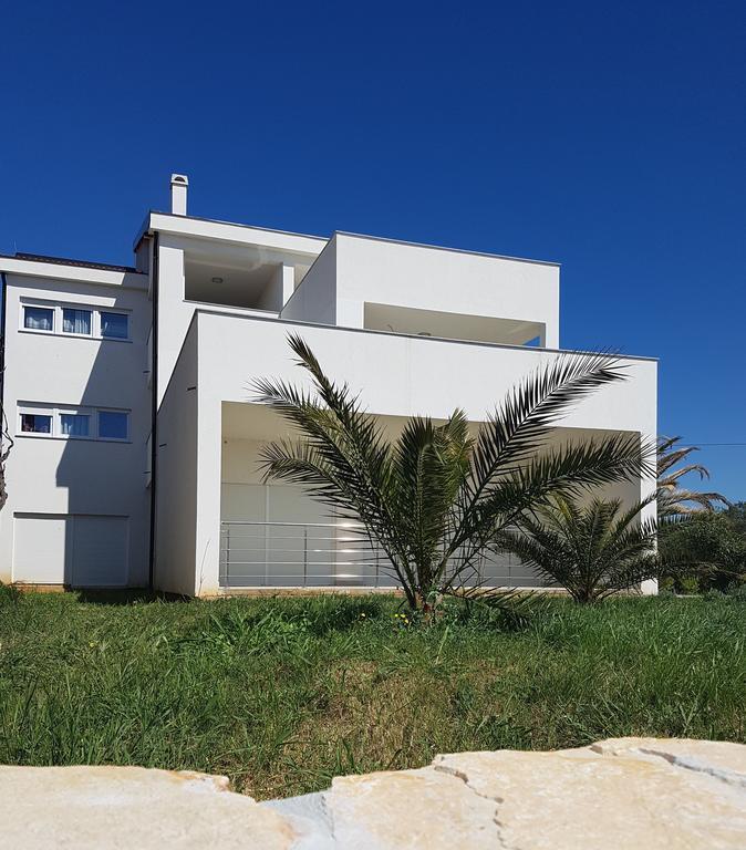 White Residence Accommodation