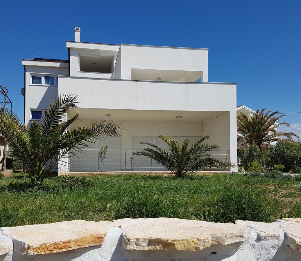 White Residence Accommodation Apartment *