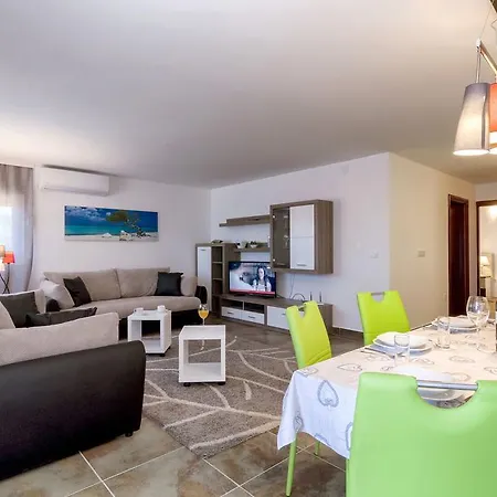 White Residence Accommodation Sukošan Extérieur photo