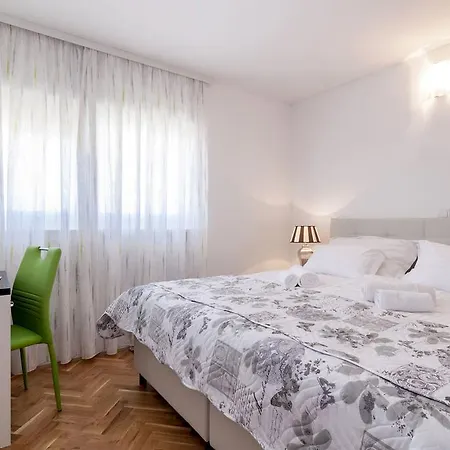 White Residence Accommodation Sukošan Extérieur photo
